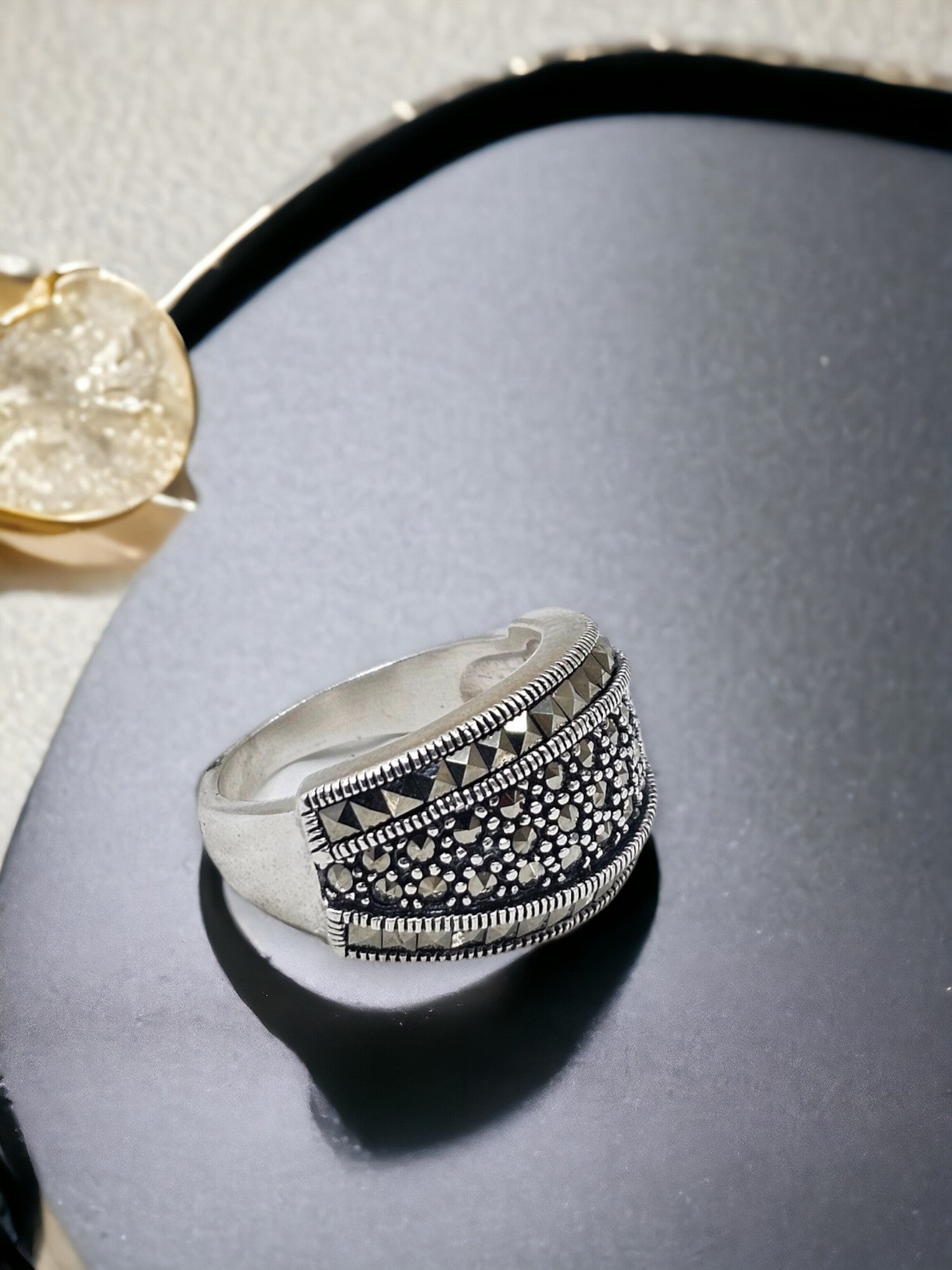 Marcasite Round Stone Band - PSA Jewels