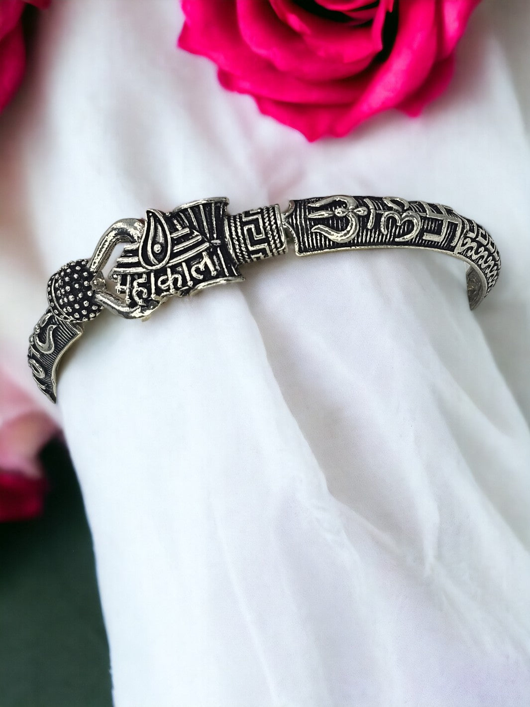 Mahakal Damroo Rudraksha Bracelet - PSA Jewels