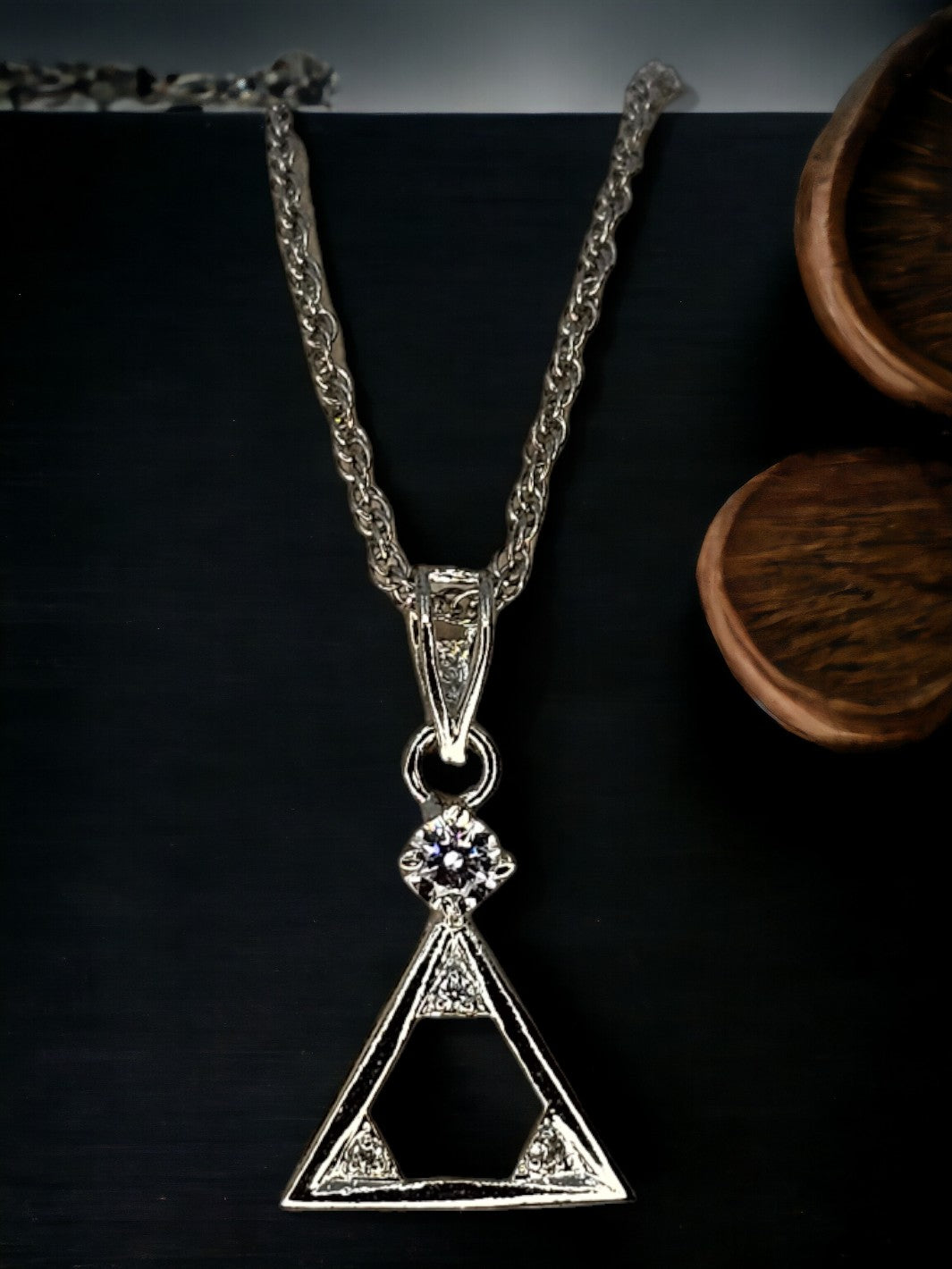 Vintage-Geometric-Triangle-Pendant - PSA Jewels