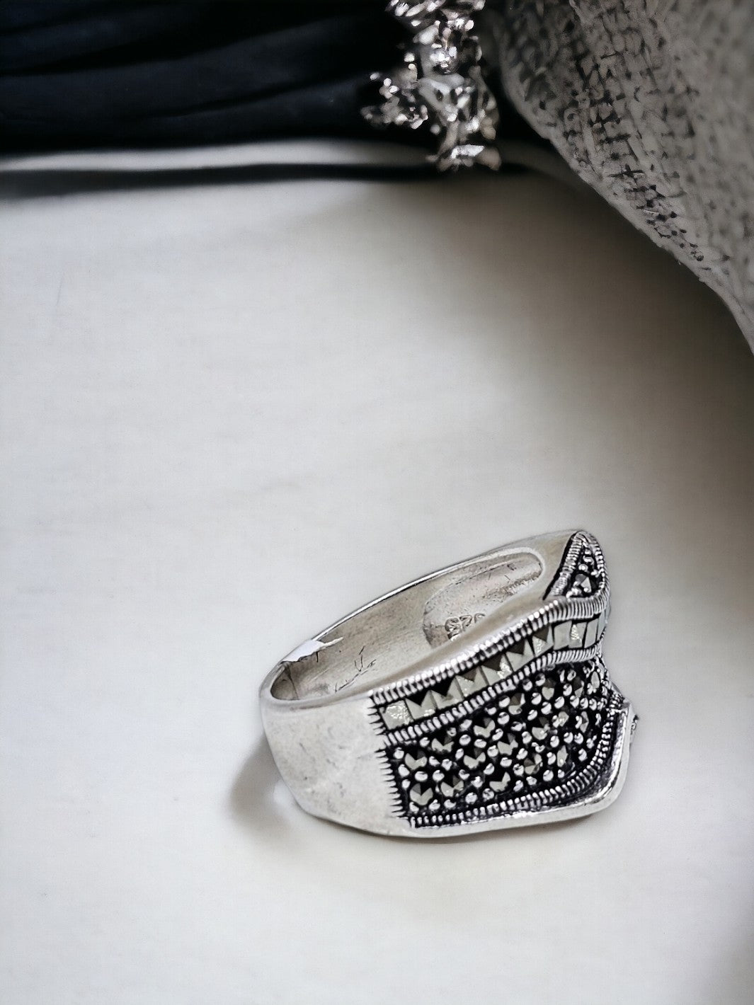 Marcasite Wave Shaped Band - PSA Jewels