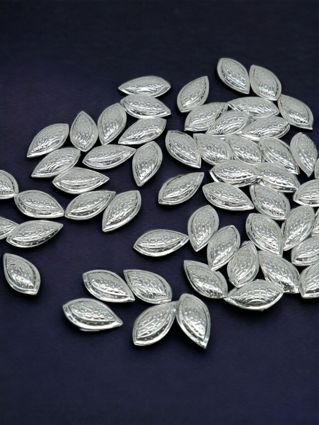 Silver Badam/ Almonds (5-6 pieces)