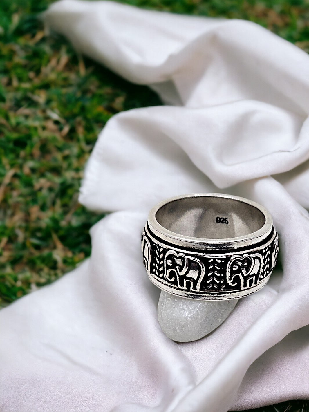 Elephant Family Rotating Band Ring