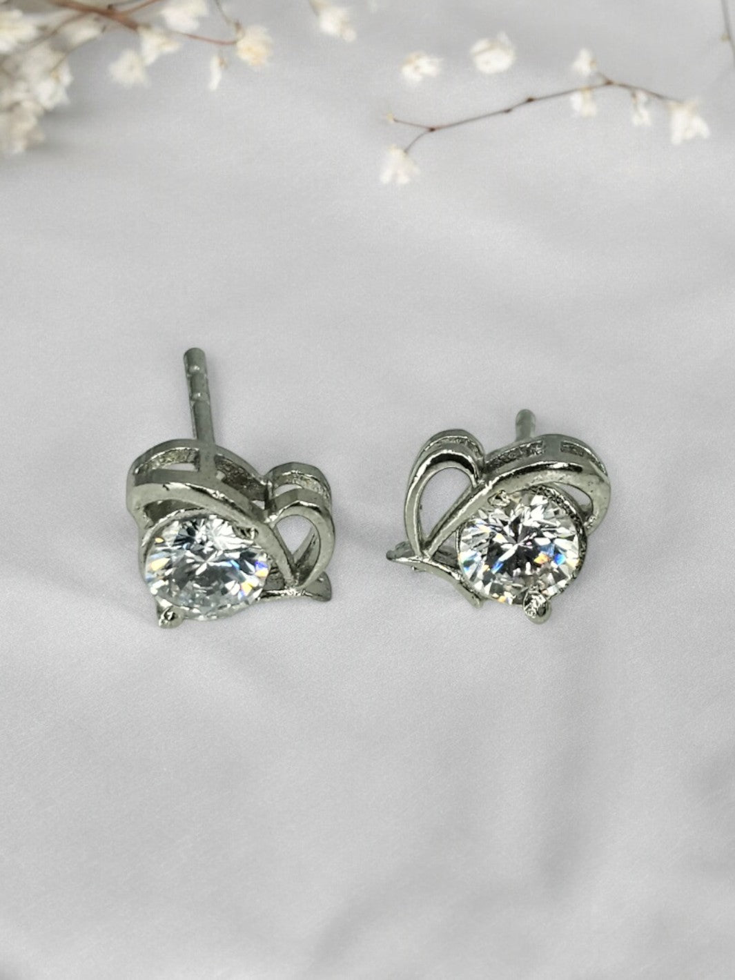 Oomph Stud Silver Earring