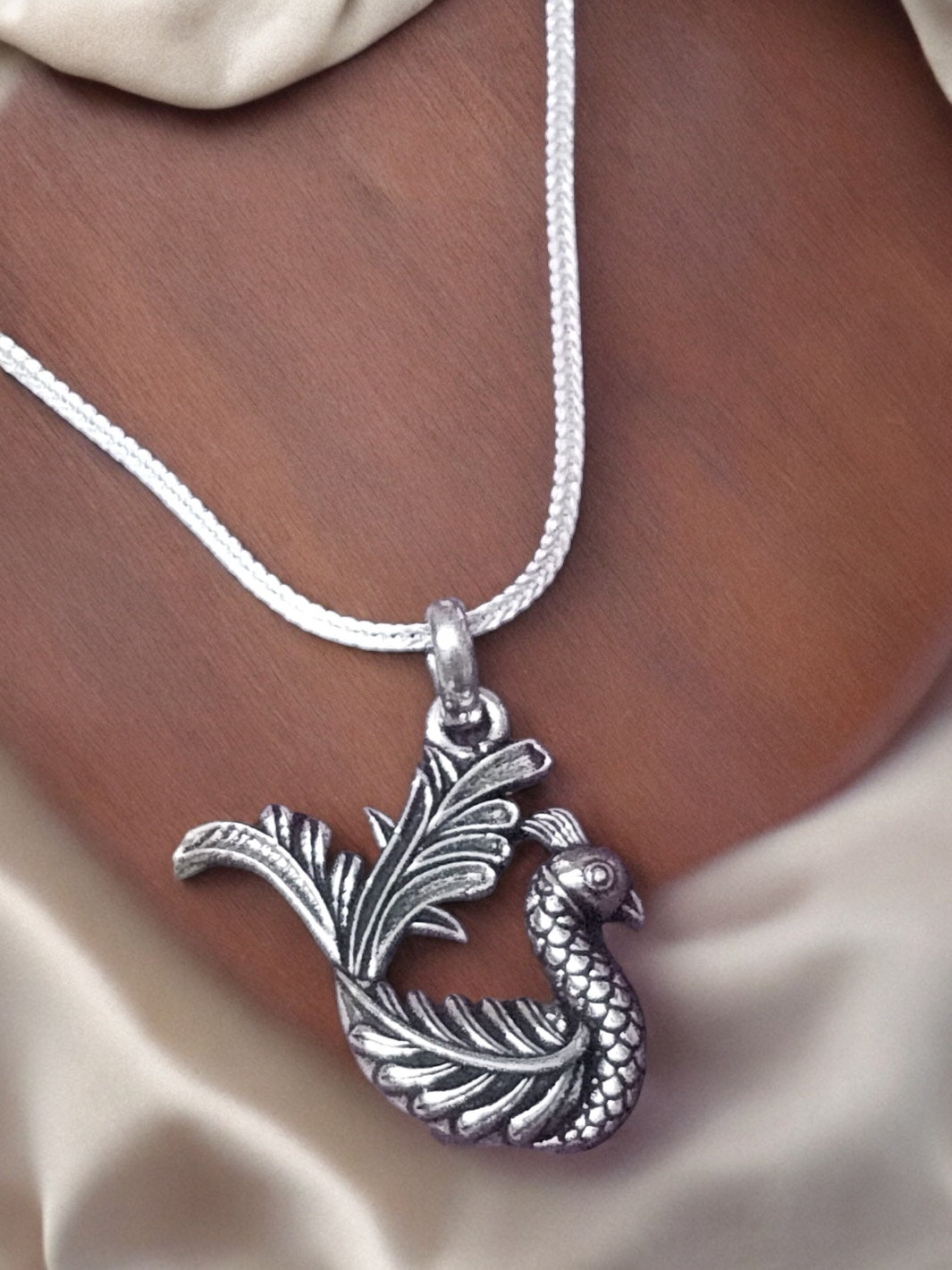 Swan Pendant With Chain