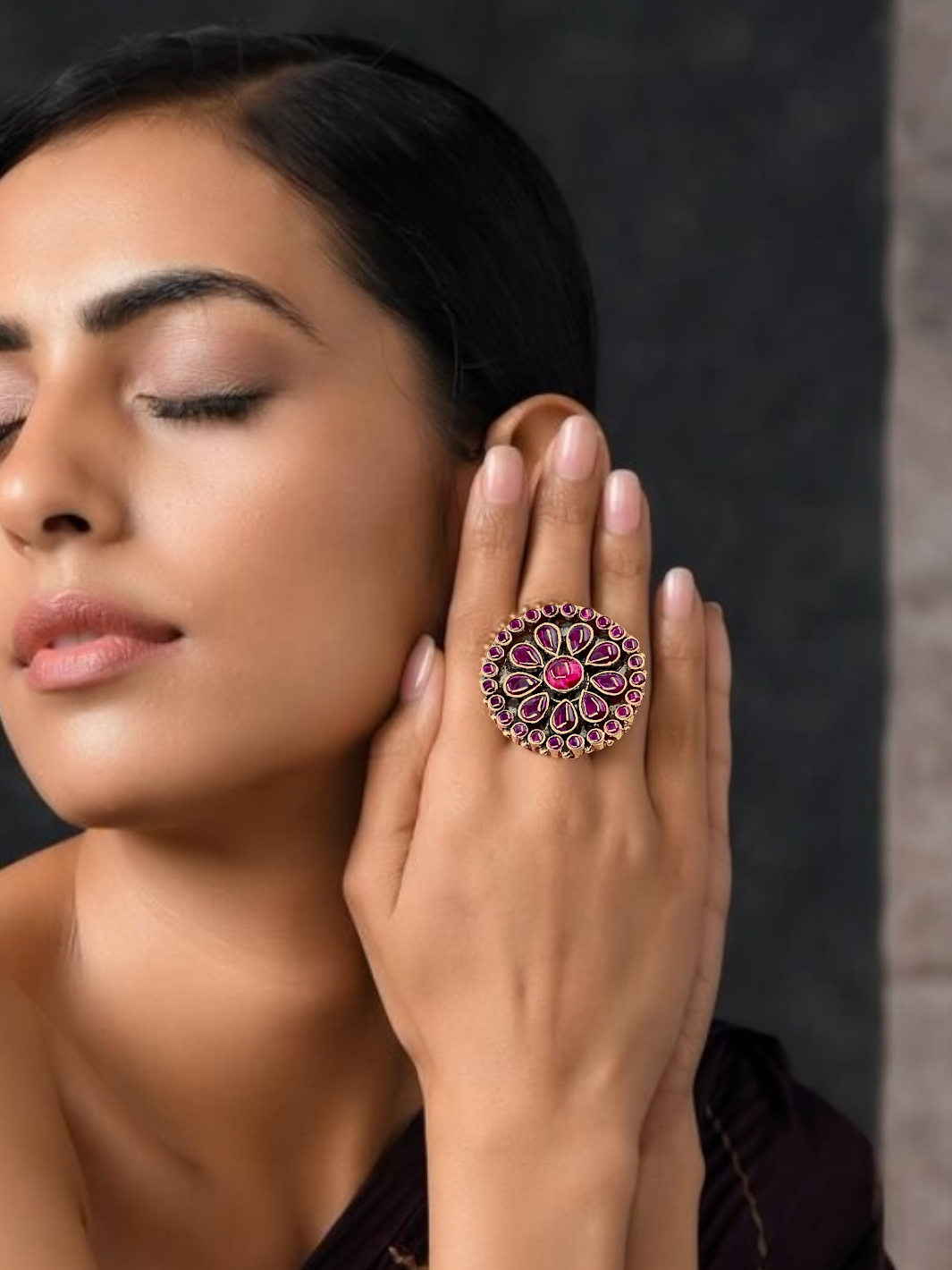 Maharani Cocktail- Intricate Motif Ring