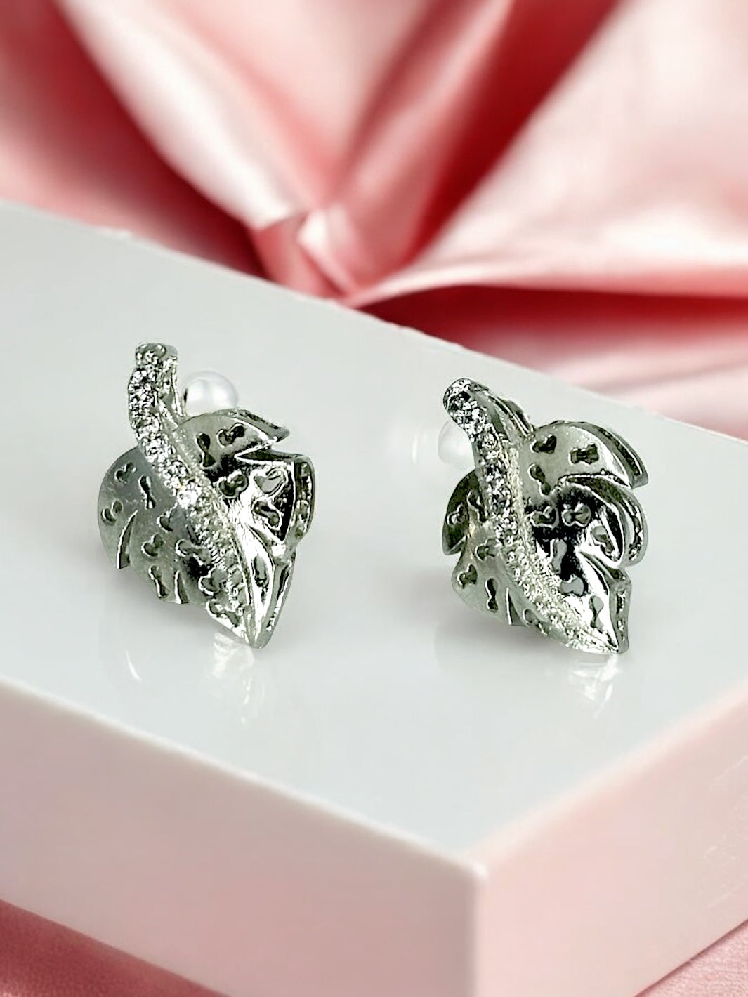 Dazzling Crystal Leaf Silver Earring