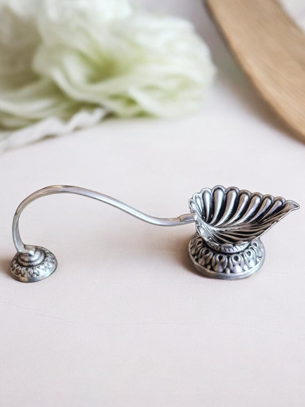 Silver Antique Leaf Deepam