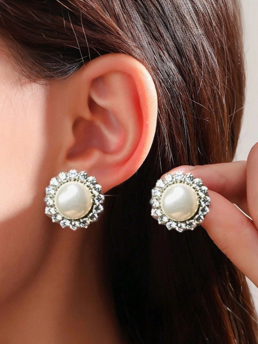 Pearl Floral Earring