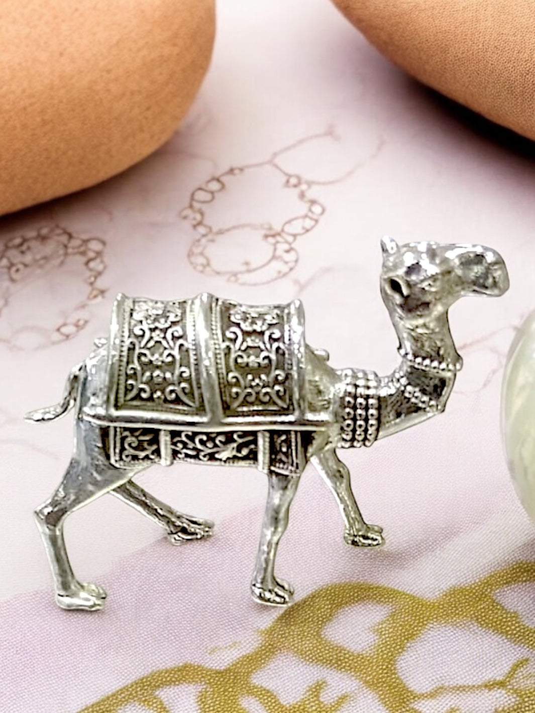 Pure Silver Camel Idol