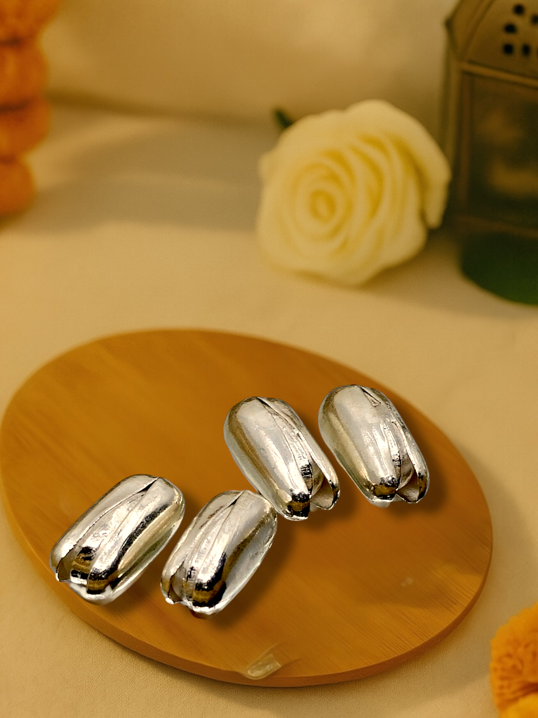 Silver Pishta (4 pieces)