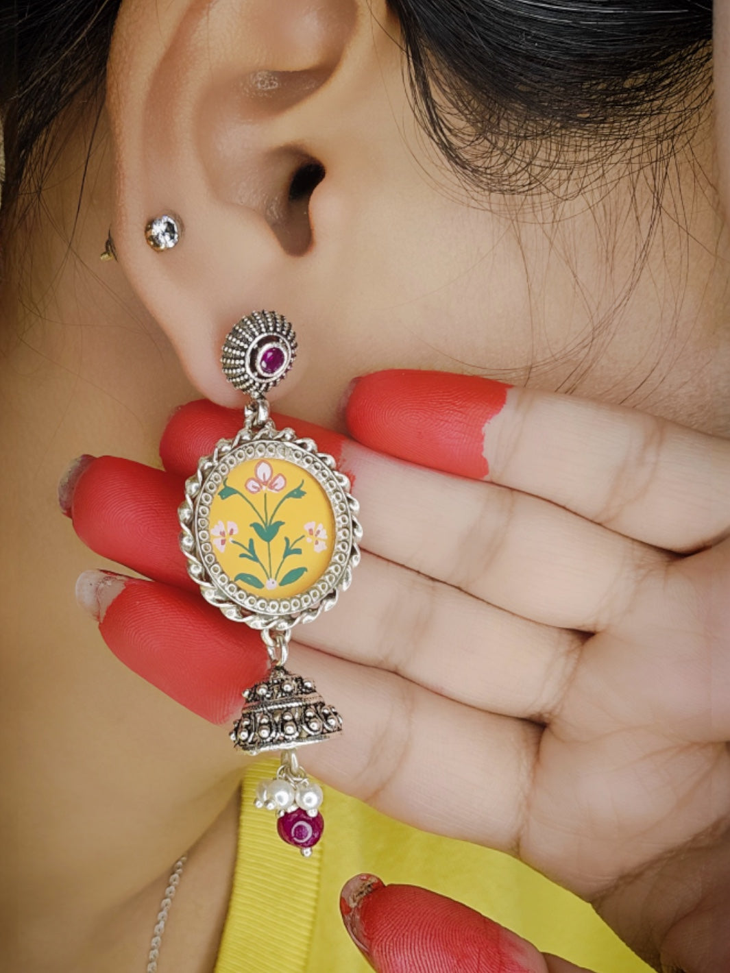 Round shaped Flower Handpainted Earring